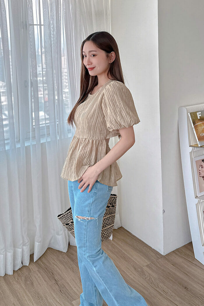 23MAY#9 細褶紋露腰造型上衣