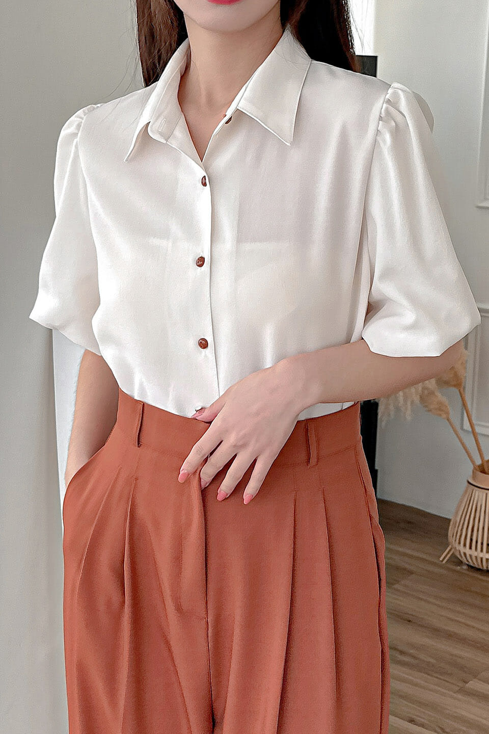 23MAY#32 推薦款-Vintage配釦五分澎袖襯衫